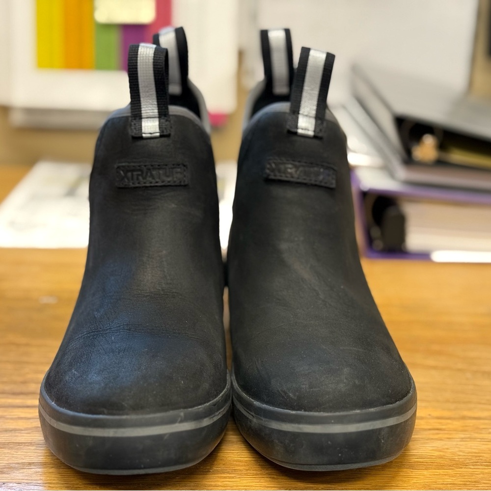 Women’s Xtratuf black leather 6” deck boots
